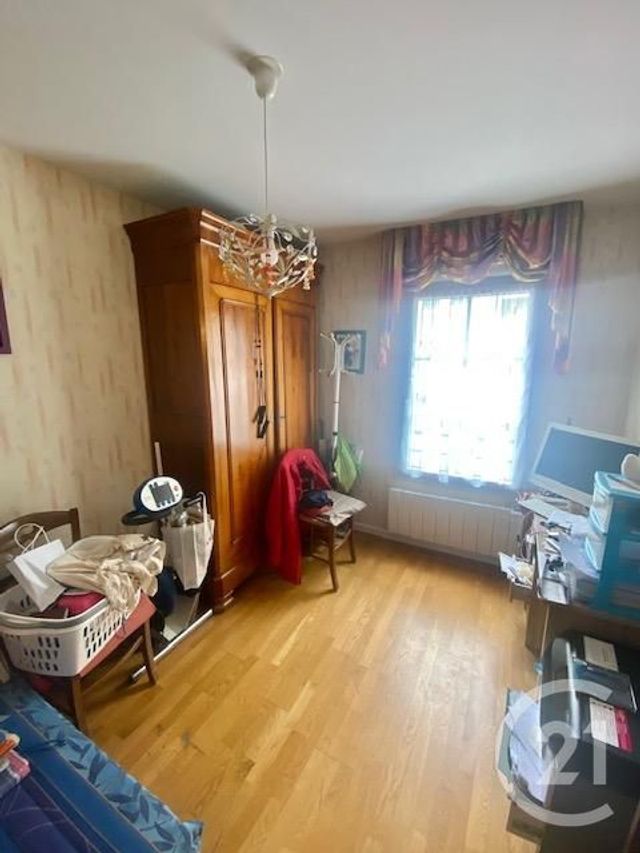 Afficher la photo en grand appartement à vendre - 3 pièces - 64.81 m2 - VITRE - 35 - BRETAGNE - Century 21 A.I.T