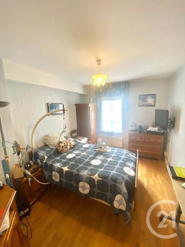 Afficher la photo en grand appartement à vendre - 3 pièces - 64.81 m2 - VITRE - 35 - BRETAGNE - Century 21 A.I.T