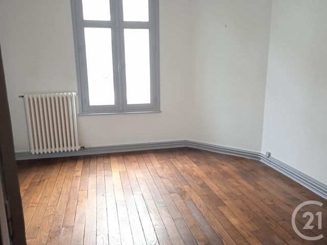 appartement à louer - 4 pièces - 97.3 m2 - VITRE - 35 - BRETAGNE - Century 21 A.I.T