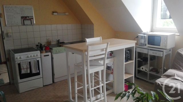 Appartement T2 à louer - 2 pièces - 35.0 m2 - ARGENTRE DU PLESSIS - 35 - BRETAGNE - Century 21 A.I.T
