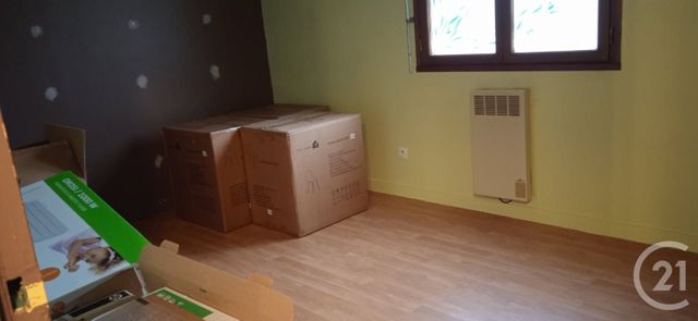 Appartement Local à louer - 3 pièces - 63.0 m2 - ARGENTRE DU PLESSIS - 35 - BRETAGNE - Century 21 A.I.T