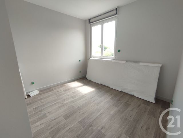Appartement à louer - 3 pièces - 55.06 m2 - ARGENTRE DU PLESSIS - 35 - BRETAGNE - Century 21 A.I.T