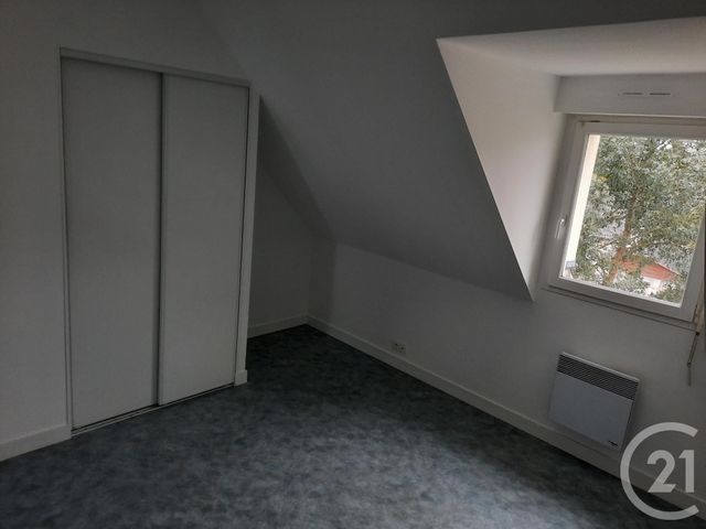 Afficher la photo en grand maison à louer - 5 pièces - 99.97 m2 - ARGENTRE DU PLESSIS - 35 - BRETAGNE - Century 21 A.I.T