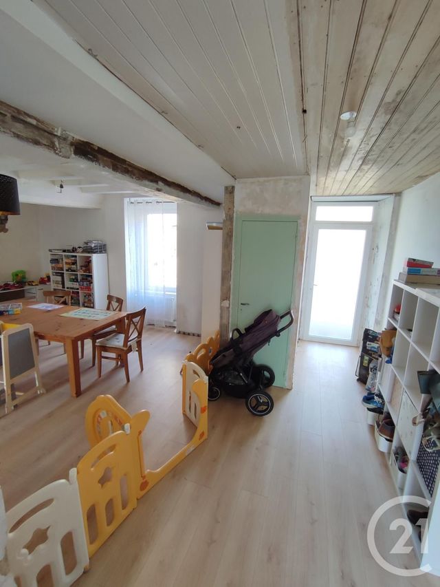 maison à vendre - 5 pièces - 132.27 m2 - ST CYR LE GRAVELAIS - 53 - PAYS-DE-LOIRE - Century 21 A.I.T