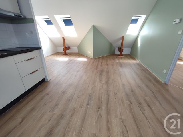 Appartement T2 à louer - 2 pièces - 33.29 m2 - VITRE - 35 - BRETAGNE - Century 21 A.I.T
