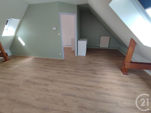 Appartement T2 à louer - 2 pièces - 33.29 m2 - VITRE - 35 - BRETAGNE - Century 21 A.I.T