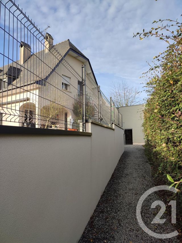 maison à vendre - 12 pièces - 251.0 m2 - ARGENTRE DU PLESSIS - 35 - BRETAGNE - Century 21 A.I.T