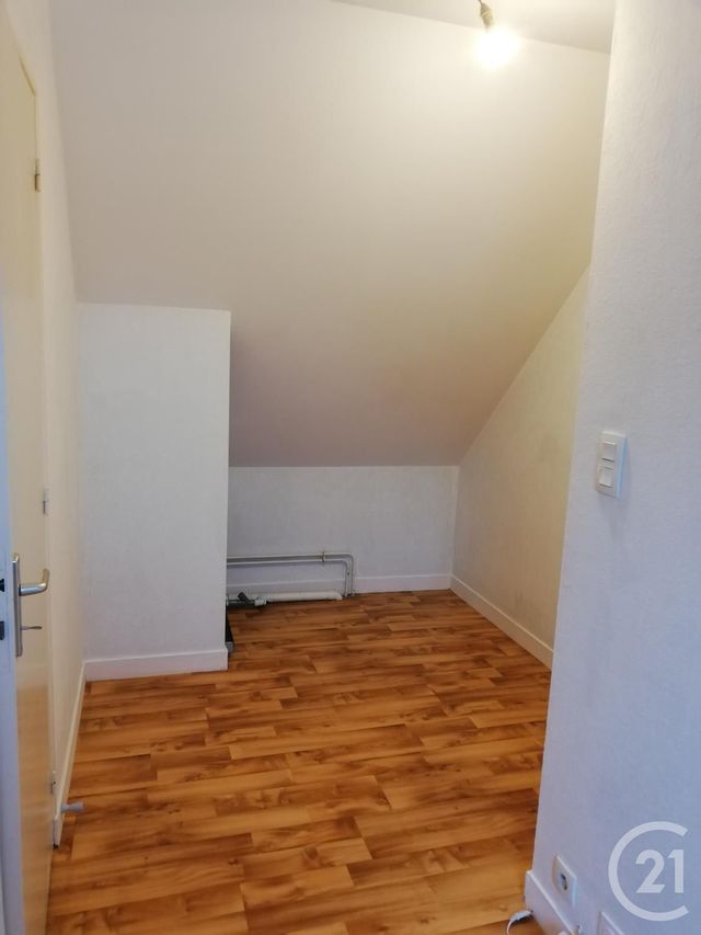 Appartement à louer - 2 pièces - 30.0 m2 - ETRELLES - 35 - BRETAGNE - Century 21 A.I.T