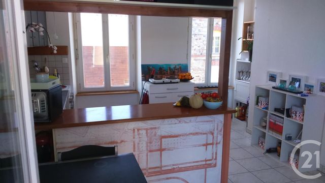 Appartement T2 à louer - 2 pièces - 46.6 m2 - ETRELLES - 35 - BRETAGNE - Century 21 A.I.T