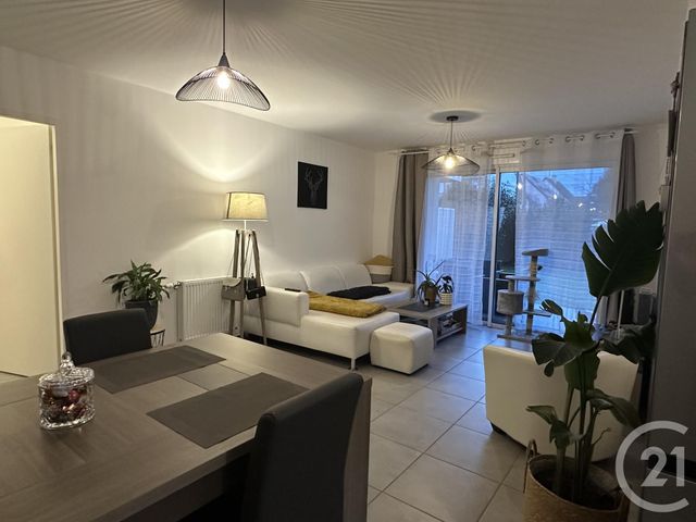 Appartement T3 à louer - 3 pièces - 61.7 m2 - NOYAL SUR VILAINE - 35 - BRETAGNE - Century 21 A.I.T