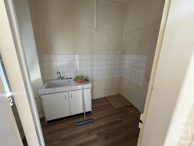 Appartement T2 à louer - 4 pièces - 42.15 m2 - ARGENTRE DU PLESSIS - 35 - BRETAGNE - Century 21 A.I.T