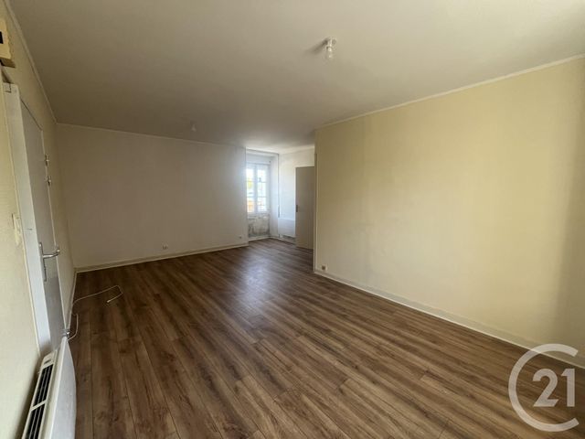 Appartement T2 à louer - 4 pièces - 42.15 m2 - ARGENTRE DU PLESSIS - 35 - BRETAGNE - Century 21 A.I.T