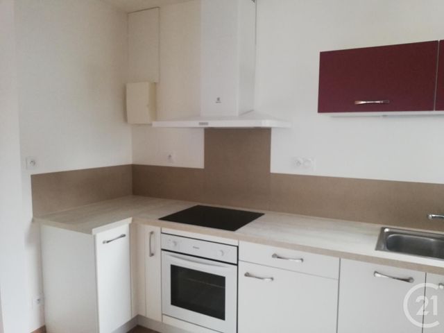 Appartement à louer - 3 pièces - 71.0 m2 - ARGENTRE DU PLESSIS - 35 - BRETAGNE - Century 21 A.I.T