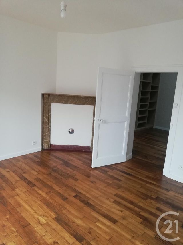 Appartement à louer - 3 pièces - 71.0 m2 - ARGENTRE DU PLESSIS - 35 - BRETAGNE - Century 21 A.I.T