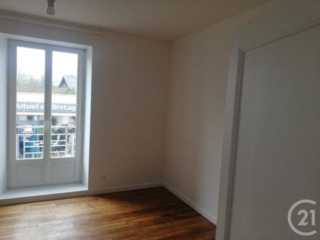 Appartement à louer - 3 pièces - 71.0 m2 - ARGENTRE DU PLESSIS - 35 - BRETAGNE - Century 21 A.I.T