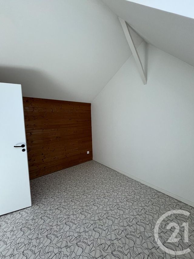 Appartement à louer - 3 pièces - 71.0 m2 - ARGENTRE DU PLESSIS - 35 - BRETAGNE - Century 21 A.I.T