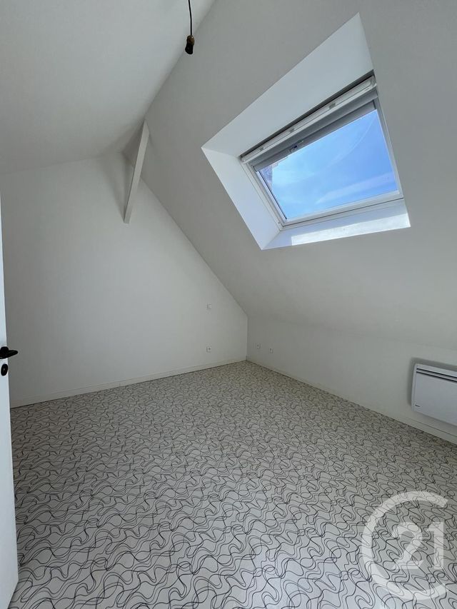 Appartement à louer - 3 pièces - 71.0 m2 - ARGENTRE DU PLESSIS - 35 - BRETAGNE - Century 21 A.I.T
