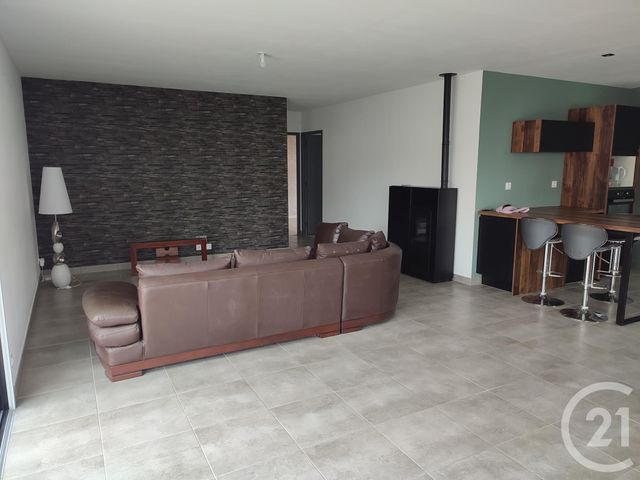 maison à louer - 4 pièces - 102.02 m2 - ETRELLES - 35 - BRETAGNE - Century 21 A.I.T