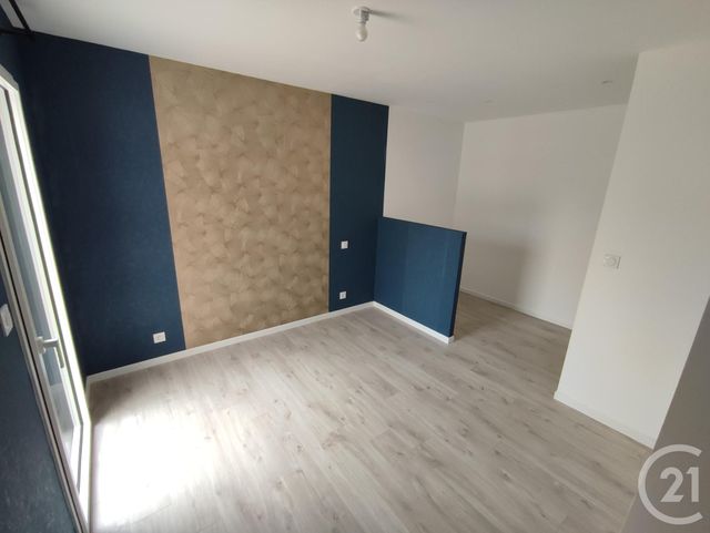 maison à louer - 4 pièces - 102.02 m2 - ETRELLES - 35 - BRETAGNE - Century 21 A.I.T