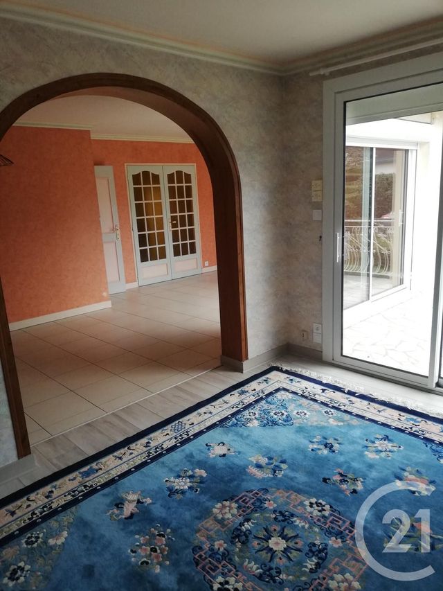 maison à louer - 5 pièces - 120.0 m2 - ARGENTRE DU PLESSIS - 35 - BRETAGNE - Century 21 A.I.T