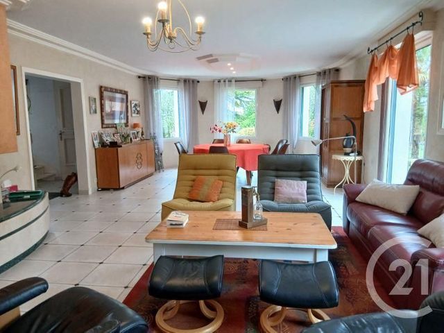 maison à vendre - 6 pièces - 176.9 m2 - LE PERTRE - 35 - BRETAGNE - Century 21 A.I.T