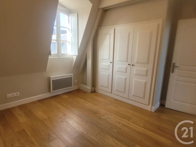 Appartement F3 à vendre - 3 pièces - 58.41 m2 - VITRE - 35 - BRETAGNE - Century 21 A.I.T