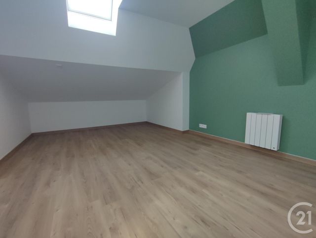 maison à louer - 3 pièces - 70.0 m2 - ARGENTRE DU PLESSIS - 35 - BRETAGNE - Century 21 A.I.T