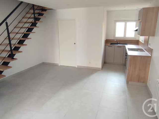 maison à louer - 3 pièces - 62.0 m2 - ARGENTRE DU PLESSIS - 35 - BRETAGNE - Century 21 A.I.T