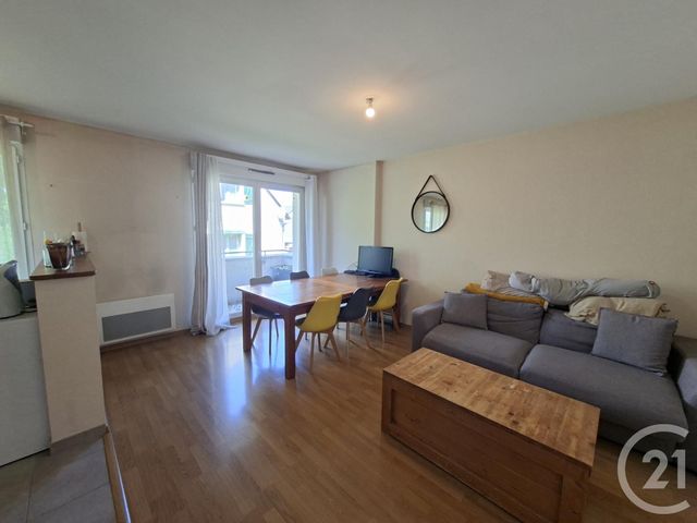 Appartement à vendre - 3 pièces - 60.7 m2 - ETRELLES - 35 - BRETAGNE - Century 21 A.I.T