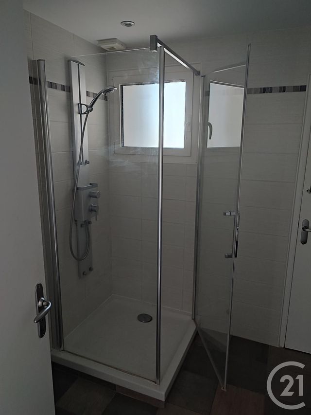 Appartement T3 à louer - 3 pièces - 64.88 m2 - ST BERTHEVIN - 53 - PAYS-DE-LOIRE - Century 21 A.I.T