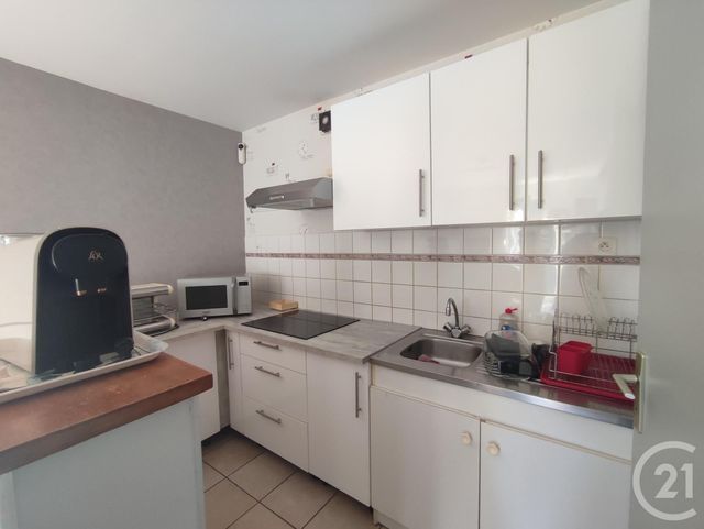Appartement à louer - 2 pièces - 30.0 m2 - ETRELLES - 35 - BRETAGNE - Century 21 A.I.T