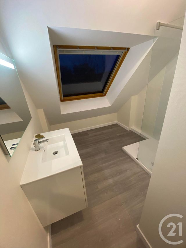 Appartement T1 à louer - 2 pièces - 29.7 m2 - VITRE - 35 - BRETAGNE - Century 21 A.I.T